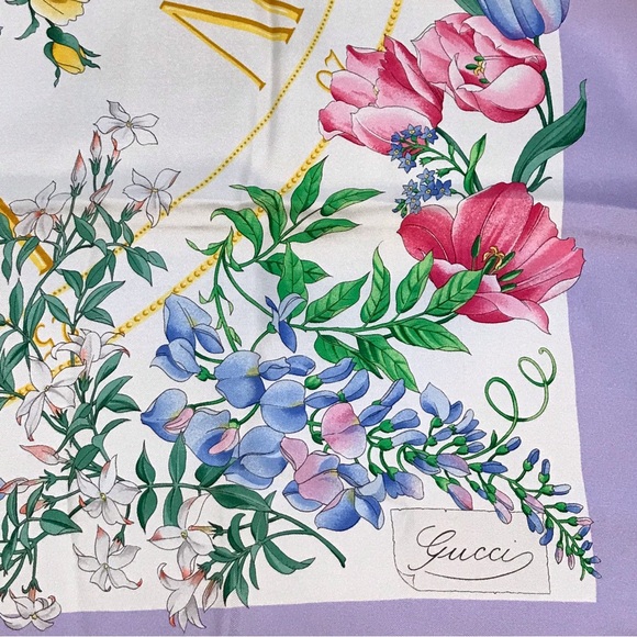 GUCCI Flora Silk Scarf- 35”x 35”😍🌸🌺🔥 - Picture 7 of 17